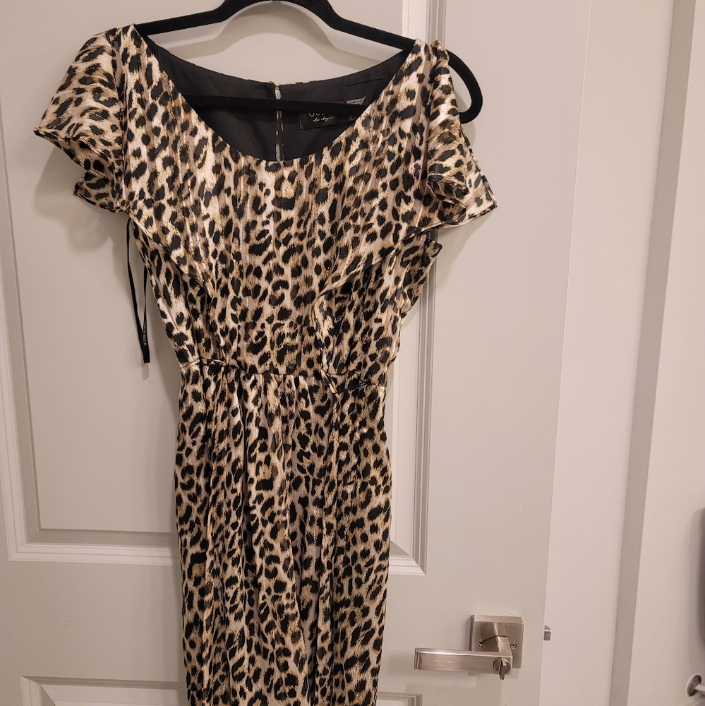 Beautiful leopard knee length dress